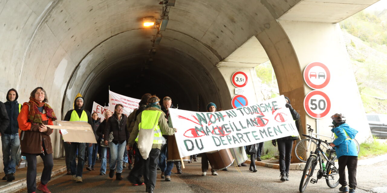 Rassemblement “Contre les sublimes routes et leurs mondes”