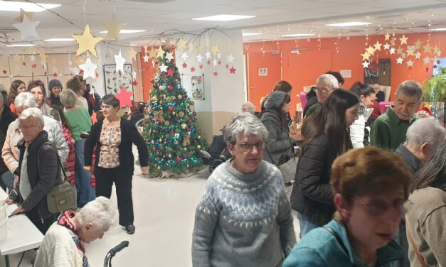Grand succès pour le 1er marché de Noël à l’EHPAD de la Matinière