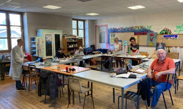 Découverte des Ateliers picturaux du Centre social La Paz