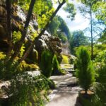 Merveilles et rafraichissement au Jardin des fontaines pétrifiantes en 5 podcasts
