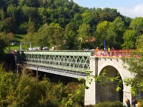 Le pont du tram fait peau neuve