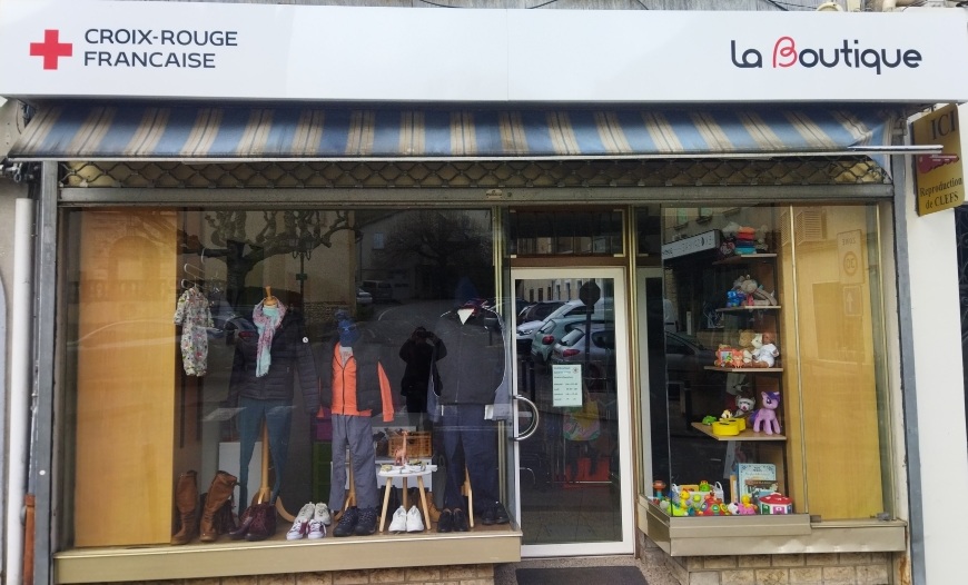 Un nouvel espace pour la boutique de la croix rouge à St Jean en Royans