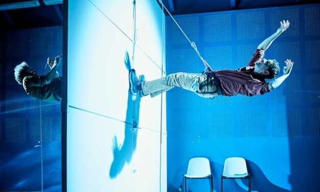 Une ombre vorace  à la Chapelle en Vercors dans le cadre de la Comédie itinérante