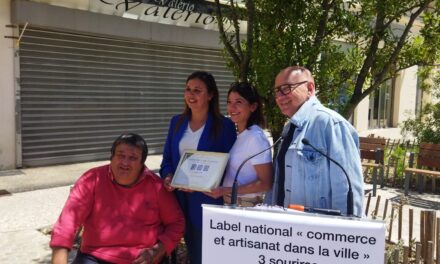 3 sourires pour les commerces de St Marcellin